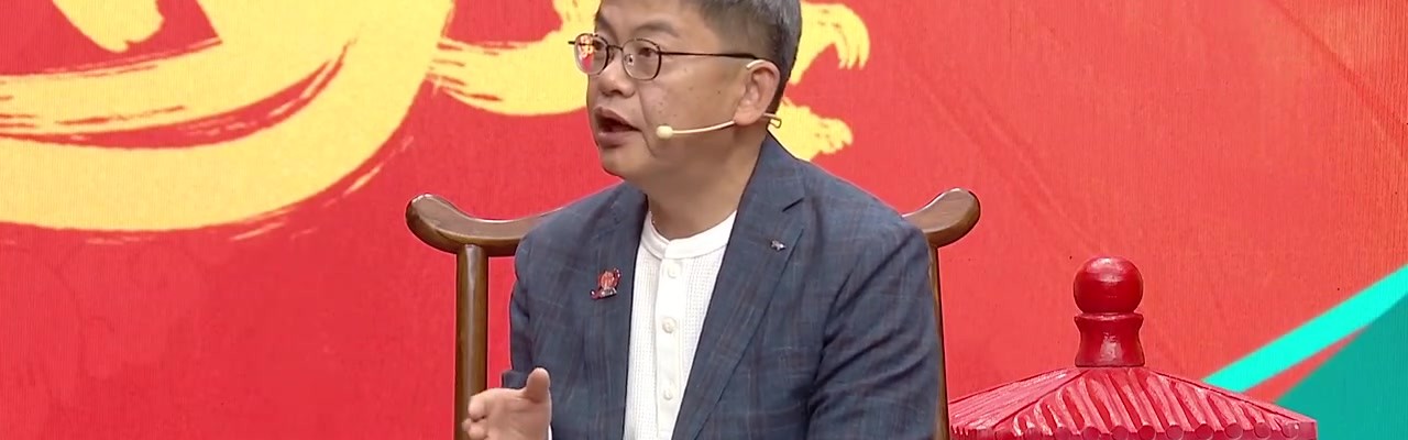 谈球吧体育app官网解说谈凡博：我看到的不是小曾 是未来10年中国男篮3号位的答案