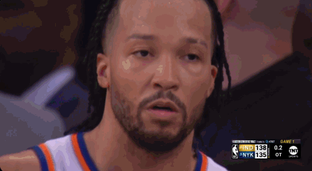 谈球吧(中国)官方网站☹️痛失好局被离奇逆转！布伦森在替补席咧着个嘴无法接受